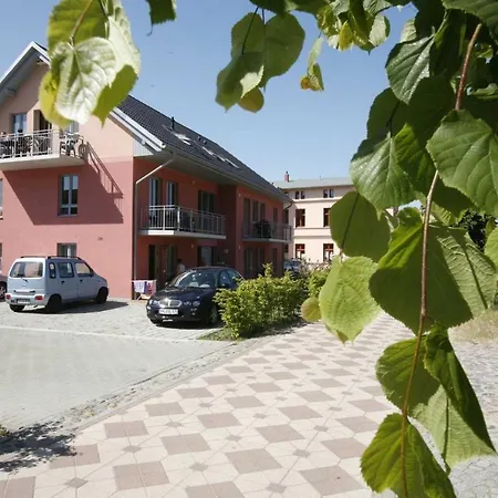 Haus Clara 1 코세로우